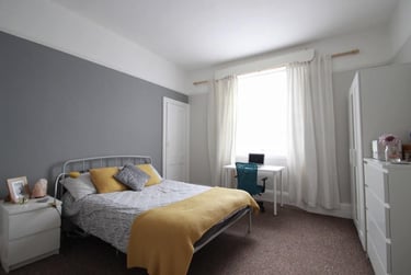 9 bed house, North Road East, North Hill, Plymouth, PL46AL - Image 5